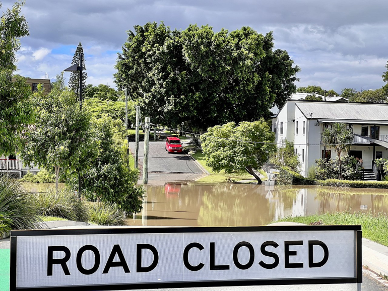 Streets in Yeronga flooded during 2022 Brisbane flood